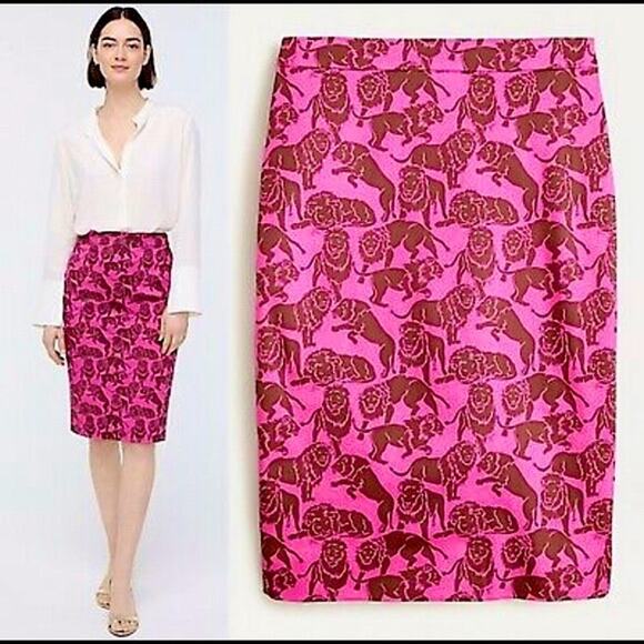 J. Crew Dresses & Skirts - J.Crew Pencil Skirt in‎ Sleepy Lions Print